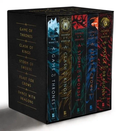 A Game of Thrones 5-Book Boxed Set (Song of Ice and Fire Series). A Game of Thrones / A Clash of Kings / A Storm of Swords / A Feast for Crows / and A Dance with Dragons - George Martin R.R