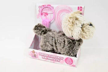 Piesek chodzący na smyczy brązowy - Artyk