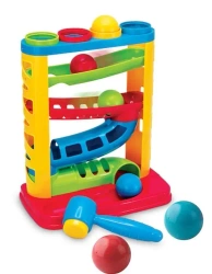 Zjeżdzalnia z piłeczkami i młotkiem - Smily Play