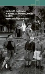 W Nowej Zelandii wschodzi słońce - Martyna M. Wojtkowska