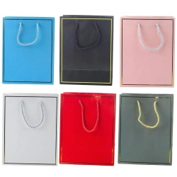 Torba prezentowa 23x18x10cm MIX - Leantoys