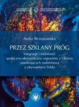 Przez szklany próg - Anita Brzozowska