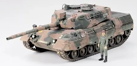 Model plastikowy West German Leopard A4 - Tamiya