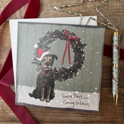 Karnet Święta kwadrat Pies i wieniec - Alex Clark