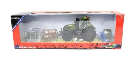 Britains Metalic Green Valtra zestaw - TOMY