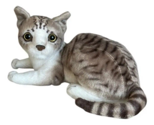 Kot biało-szary leżący 30cm - Dubi