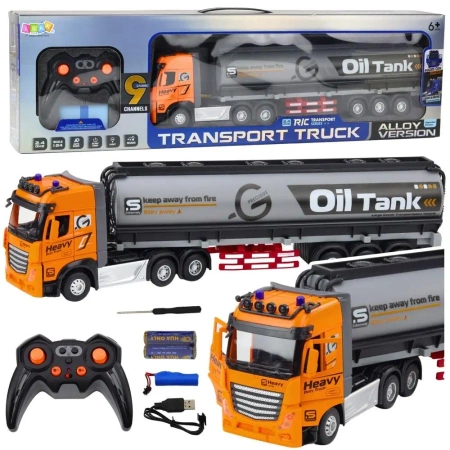 Cysterna RC ze światłem i dźwiękiem 1:24 - Leantoys