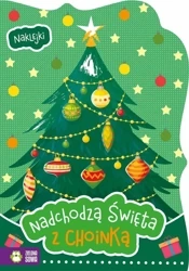 Nadchodzą Święta. Z choinką - Opracowanie zbiorowe