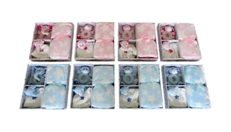 Zwierzaczek z grzechotką i kocykiem 80x105cm MIX - Sun-Day