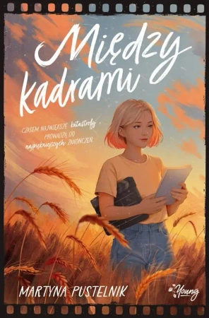 Między kadrami - Martyna Pustelnik