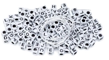 Koraliki literki biała kostka 20g + sznurek 1m - Brewis