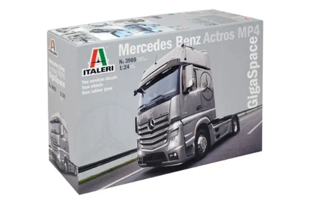 Mercedes Benz Actros MP4 Gigaspace - Italeri