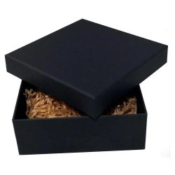 Pudełko tekturowe kraft czarne 15x15x5,5cm - Ziemia Obiecana