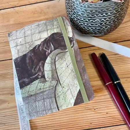 Notatnik z gumką A6 SCN19 Pies Buddy - Alex Clark