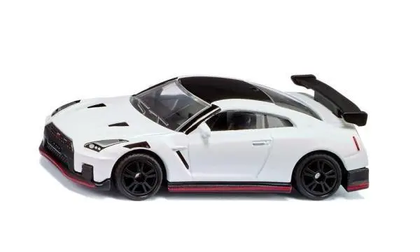 Siku 15 - Nissan GT-R Nismo