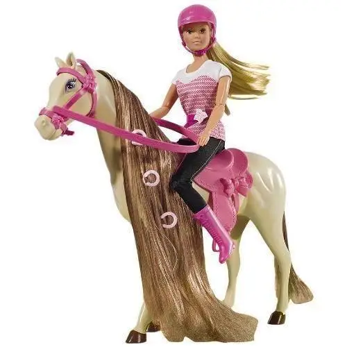 Steffi z koniem w stroju dżokejki - Love Steffi